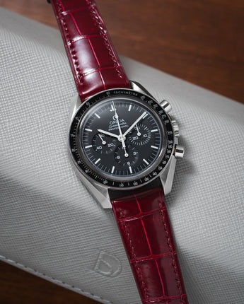 Glossy Crocodile Signature Strap