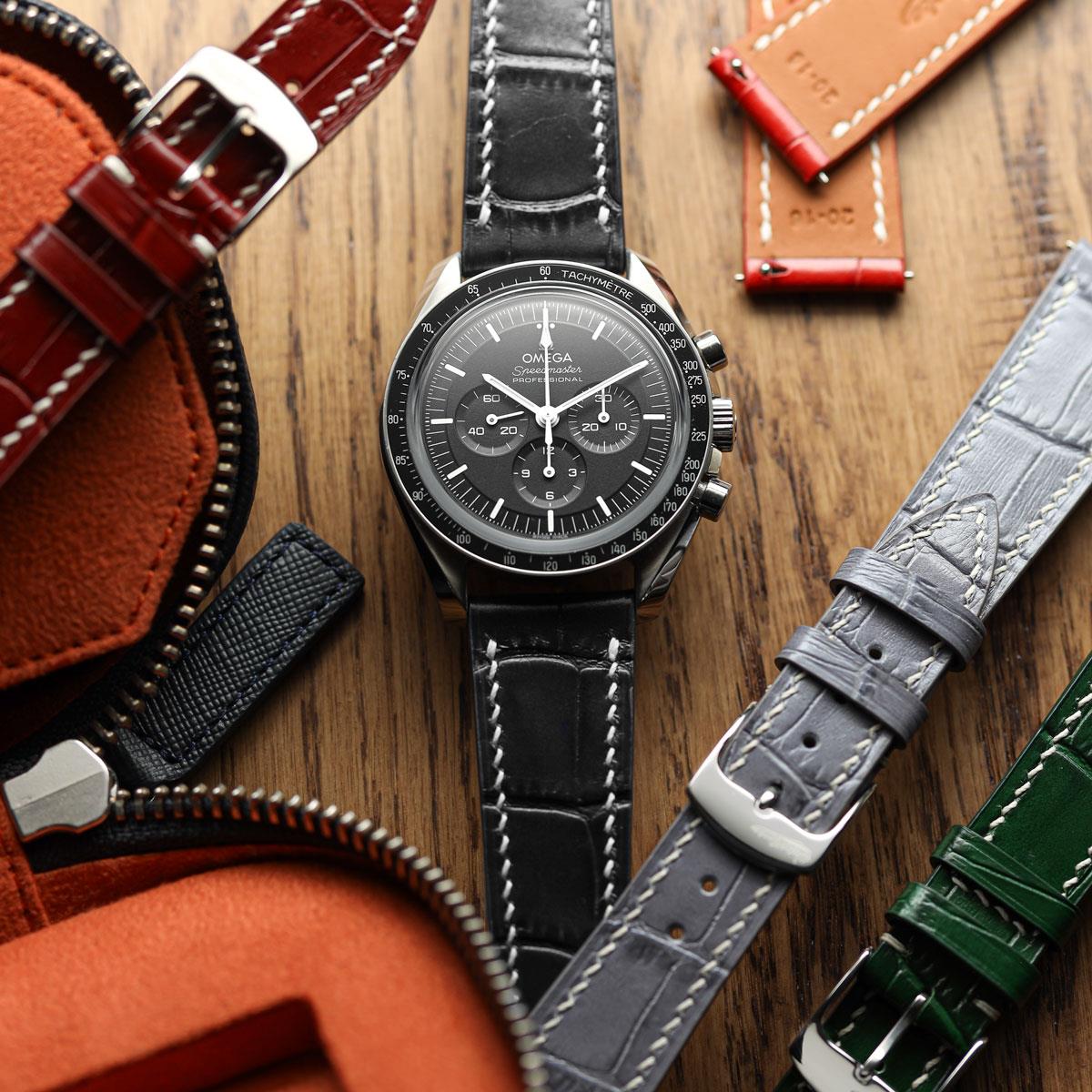 Arnm Handgefertigtes Kalbsleder-Armband mit Alligator-Design in Schwarz