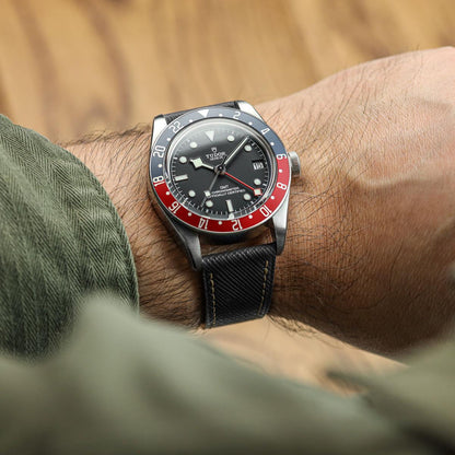 Bracelet montre en cuir Saffiano Brixham Noir Élégant