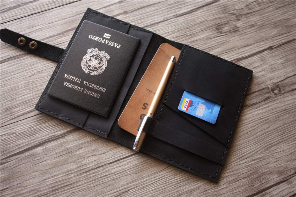 Personalized Leather Mens Passport Holder Case