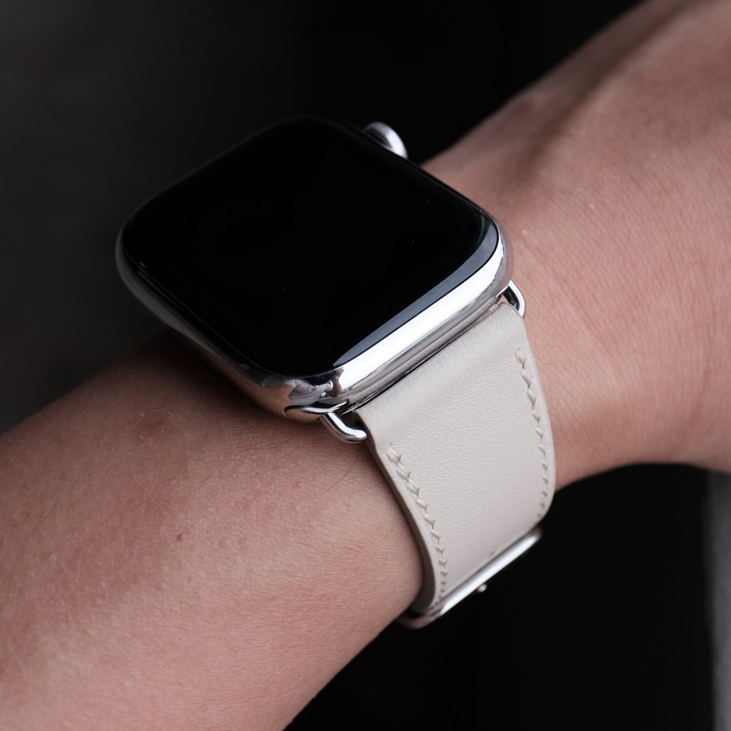 Élégant bracelet en cuir de luxe pour Apple Watch - Sabbia