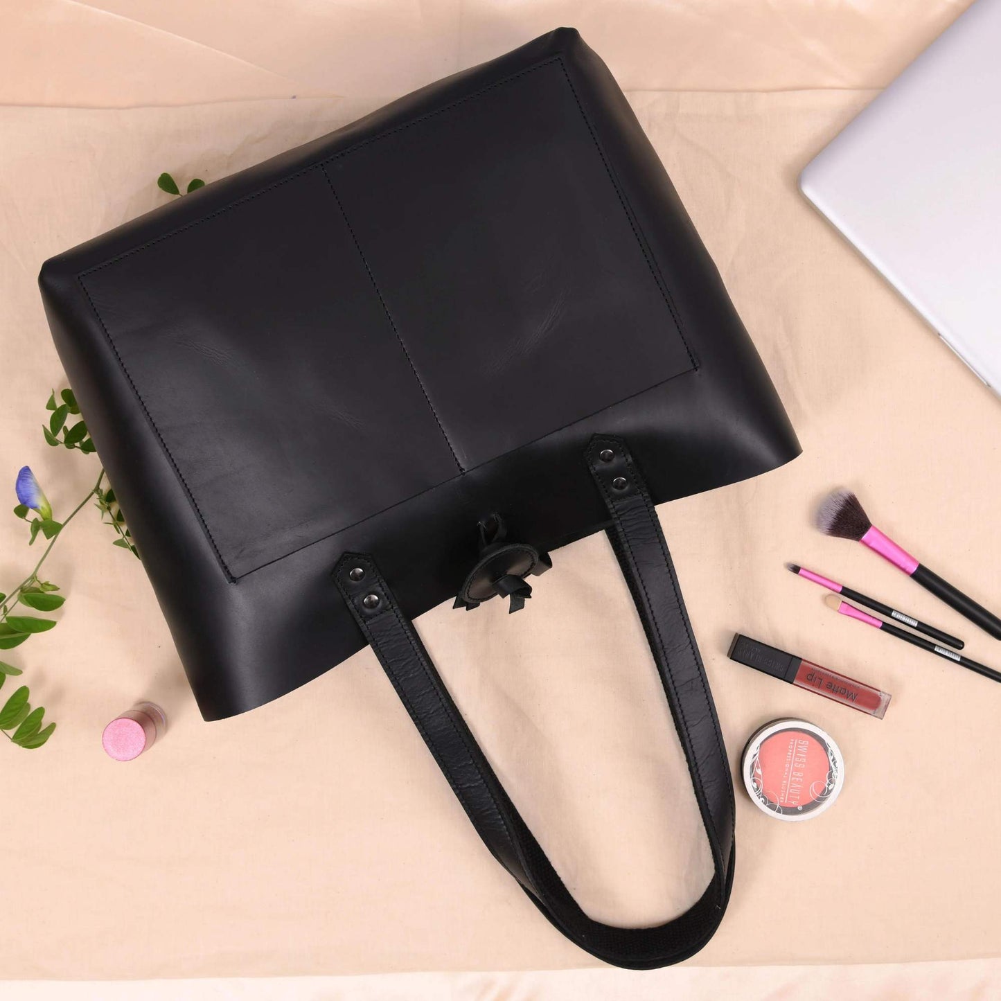 Tolredo - Black Leather Tote Bag with Leather Closure