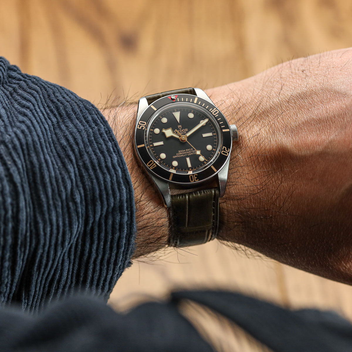 Bracelet de Montre en Cuir Artisanal Louvain Croc - Vert Olive Élégant