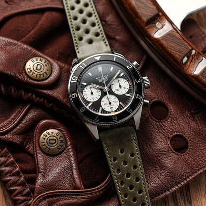 Bracelet en cuir perforé WatchGecko Missouri - Vert Élégant