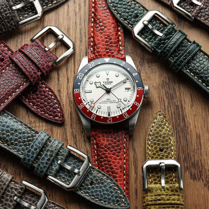 Bracelet en cuir rembourré Adassa - Caviar Ember Orange pour une élégance sophistiquée