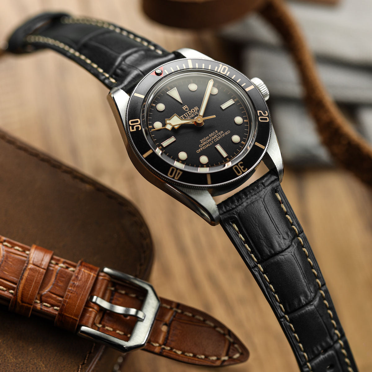 Bracelet pour montre en cuir véritable avec motif alligator Carolina - Noir Intense