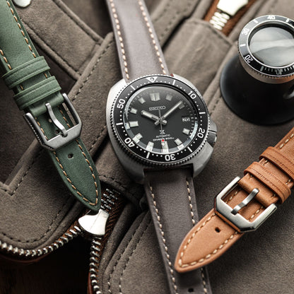 Bracelet en cuir véritable padded Whitby - Taille pastel cognac élégante