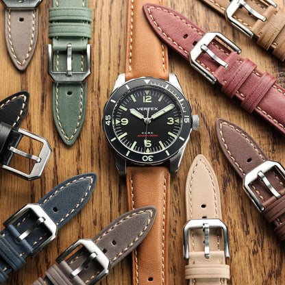 Bracelet en cuir véritable rembourré Whitby en beige pastel pour une élégance raffinée