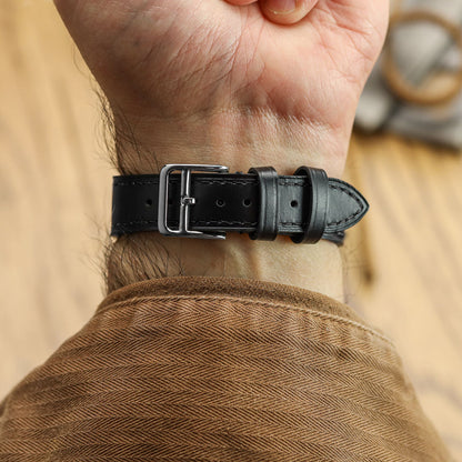 Bracelet de montre en cuir plat Brixham - Élégance intemporelle en noir profond