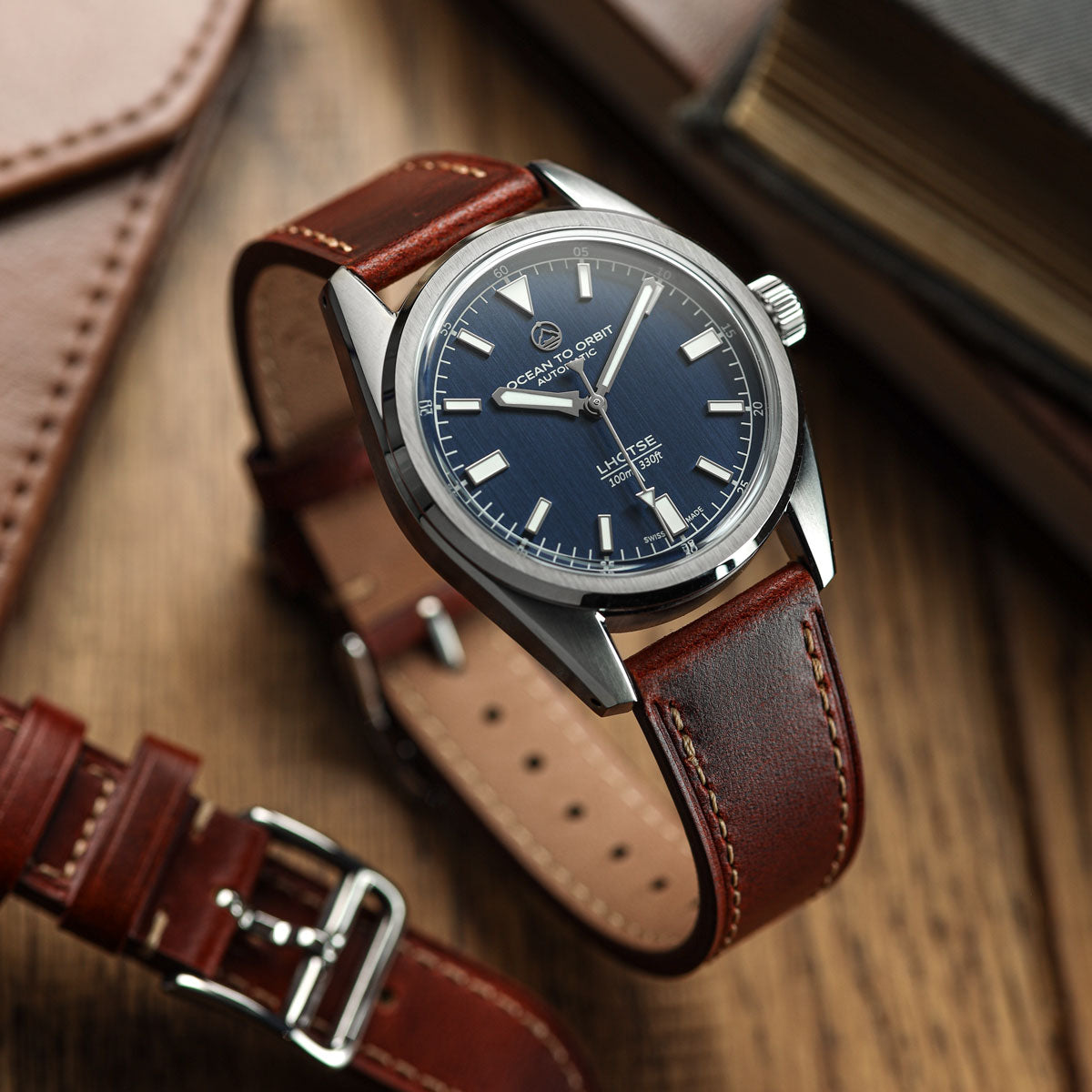 Brixham Flat Leather Watch Strap - Timeless Chestnut Brown for Sophisticated Style