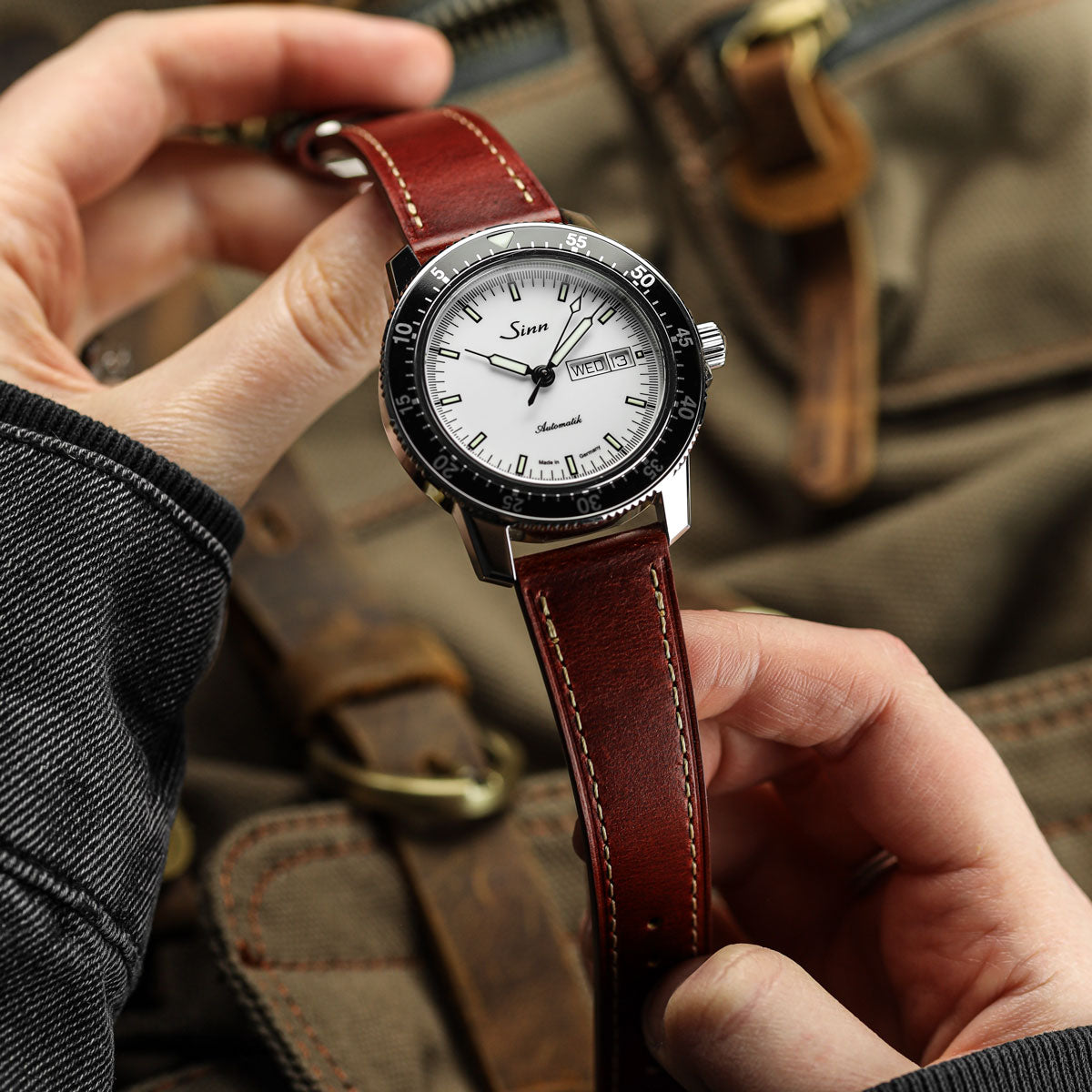 Brixham Flat Leather Watch Strap - Timeless Chestnut Brown for Sophisticated Style