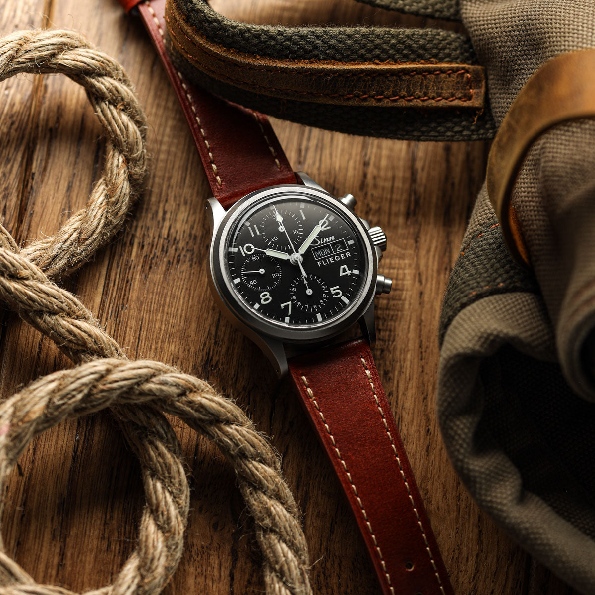 Brixham Flat Leather Watch Strap - Timeless Chestnut Brown for Sophisticated Style