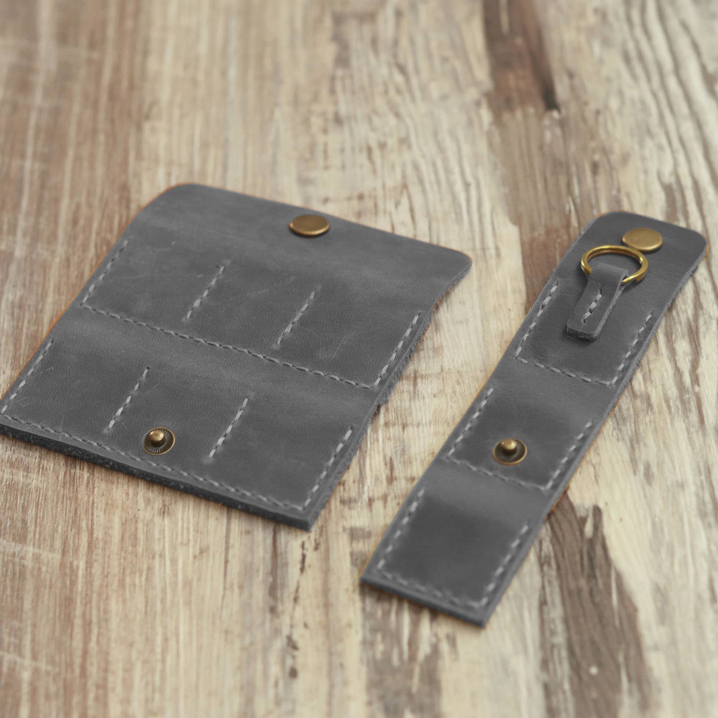 Étui personnalisé pour médiators de guitare, pochette porte-médiators en cuir vieilli, rangement pour 6 médiators – Cadeau parfait pour musiciens de guitare et ukulélés