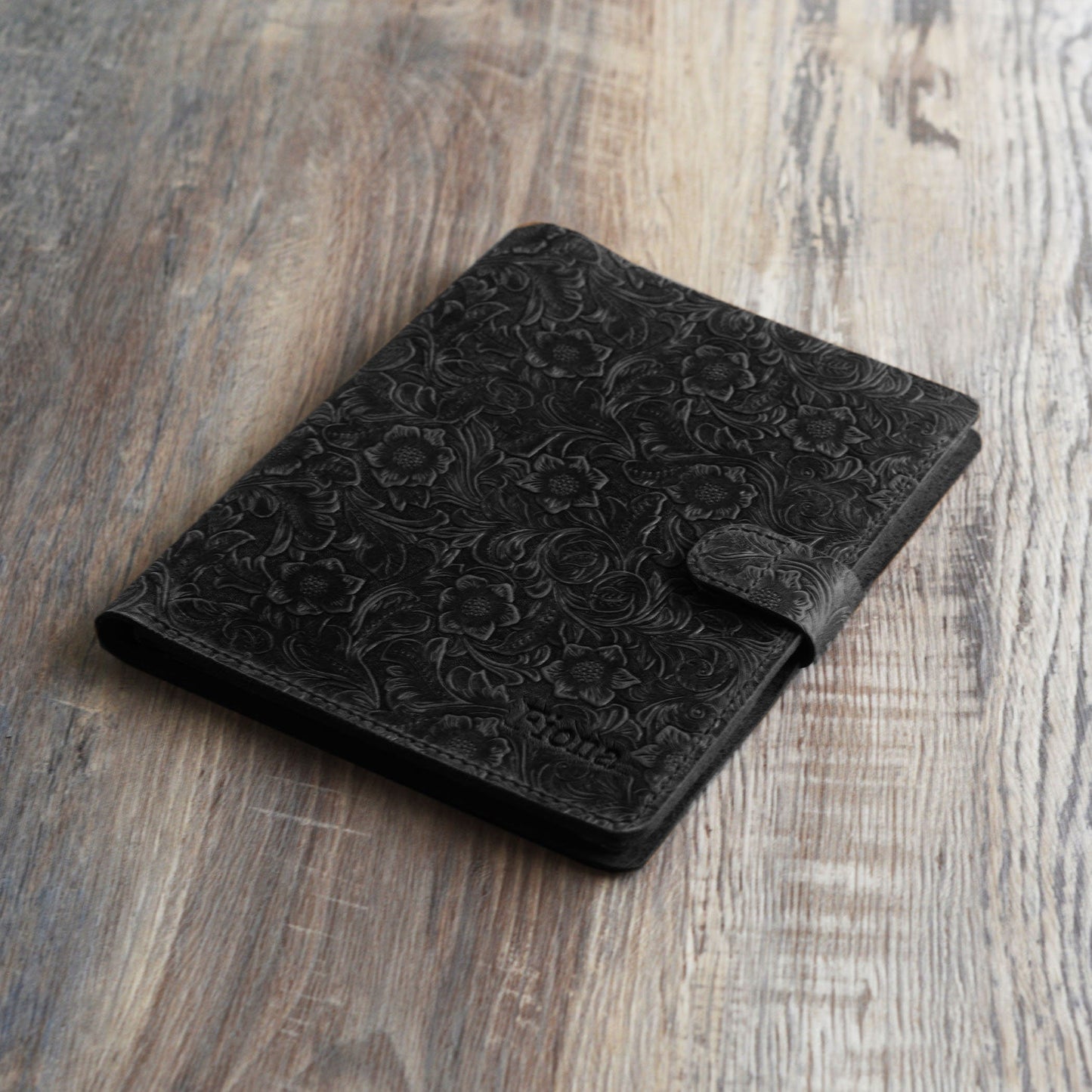 Folio en cuero personalizado para tableta reMarkable - Cuero trabajado a mano - Modelo 607