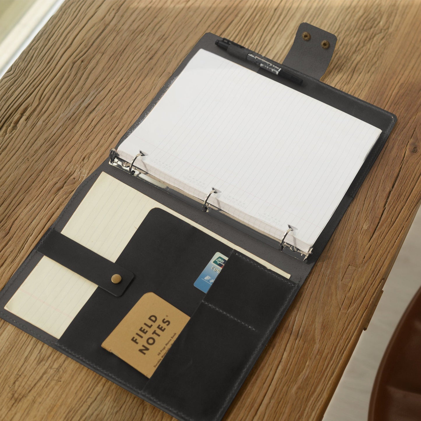 Cartera de Cuero Personalizada con aros 3, Compatible con papel de recarga 8.5 x 11 o A5, Cubierta de Cartera de Cuero - Cuero con acabado envejecido - D715