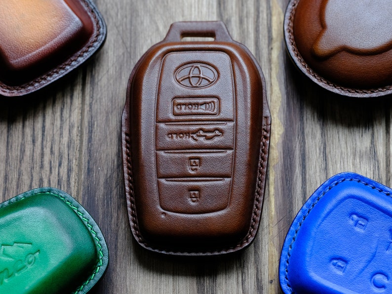 Custom Leather Key Case For Keyless Entry Key Fob Remotes Toyota Tundra Pickup 2022 2024, Tundra Key Fob Cover, Dad Gift, Birthday Gifts