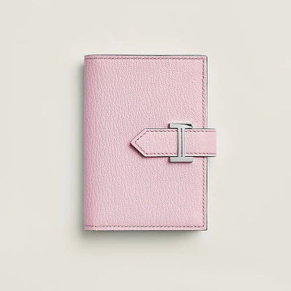 Bearn card holder