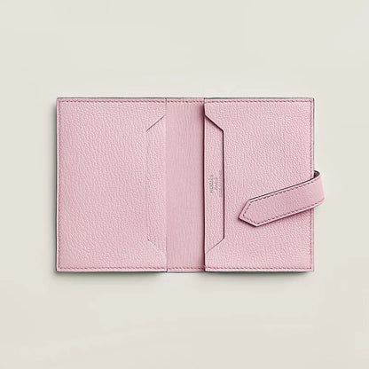 Bearn card holder