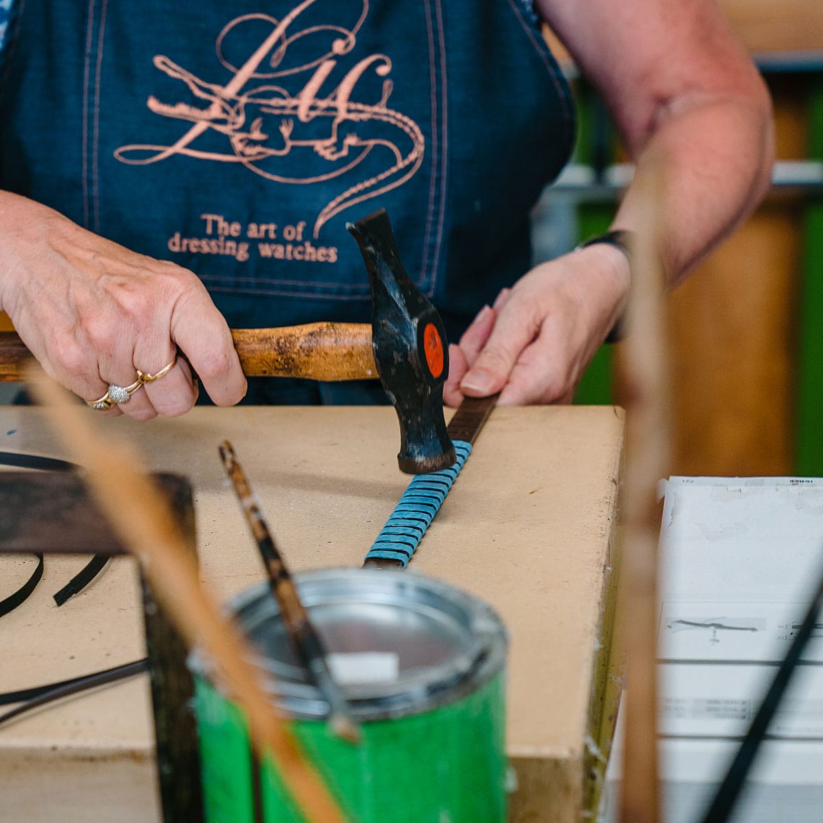 Bracelet pour montre en cuir fait main avec jambe d'autruche Durbuy - Cognac brillant élégance